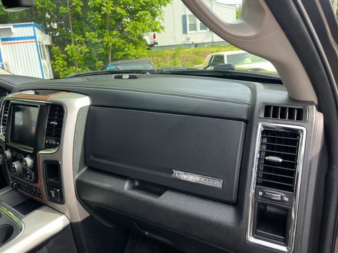Used 2017 RAM 2500 Laramie w/ Snow Chief Group AWD/4WD image 18