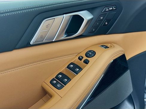 New 2026 BMW X7 xDrive40i w/ M Sport Package image 18