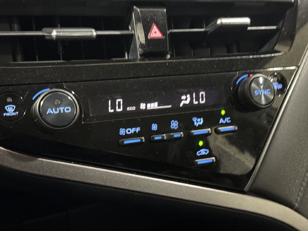 Used 2023 Toyota Camry SE FWD image 16