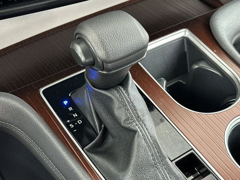 Certified 2023 Toyota Sienna LE FWD image 23