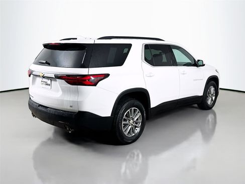 Used 2023 Chevrolet Traverse LT image 8