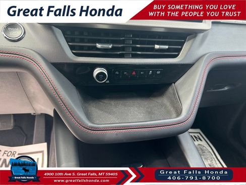 Used 2025 Ford Explorer ST-Line w/ ST-Line Street Pack AWD/4WD image 18