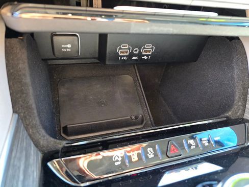 Used 2023 Jeep Wagoneer L Series III w/ Premium Group I AWD/4WD image 29