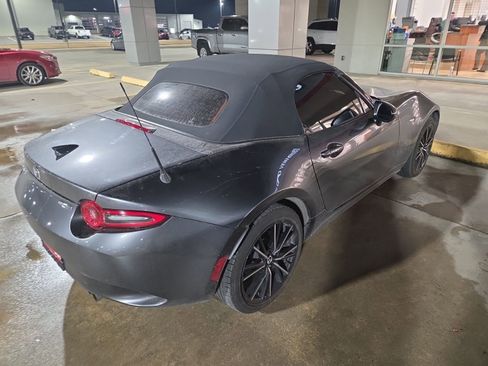 Used 2024 MAZDA MX-5 Miata Grand Touring w/ Weather Package image 4