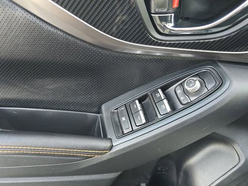 Used 2019 Subaru Crosstrek 2.0i Limited w/ Moonroof Package w/Navigation image 10