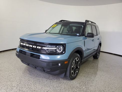 Used 2023 Ford Bronco Sport Outer Banks w/ Tech Package AWD/4WD image 2