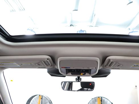 Used 2023 Subaru Forester Touring w/ Popular Package #2 image 21