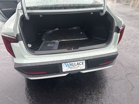 New 2025 Kia K4 LXS image 38