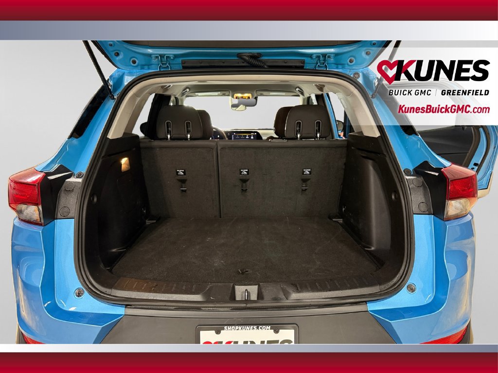 Used 2025 Chevrolet TrailBlazer LT AWD/4WD image 36