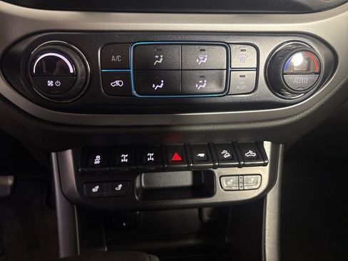 Used 2020 Chevrolet Colorado ZR2 image 20