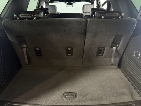 Used 2024 Chevrolet Tahoe LT RWD image 29