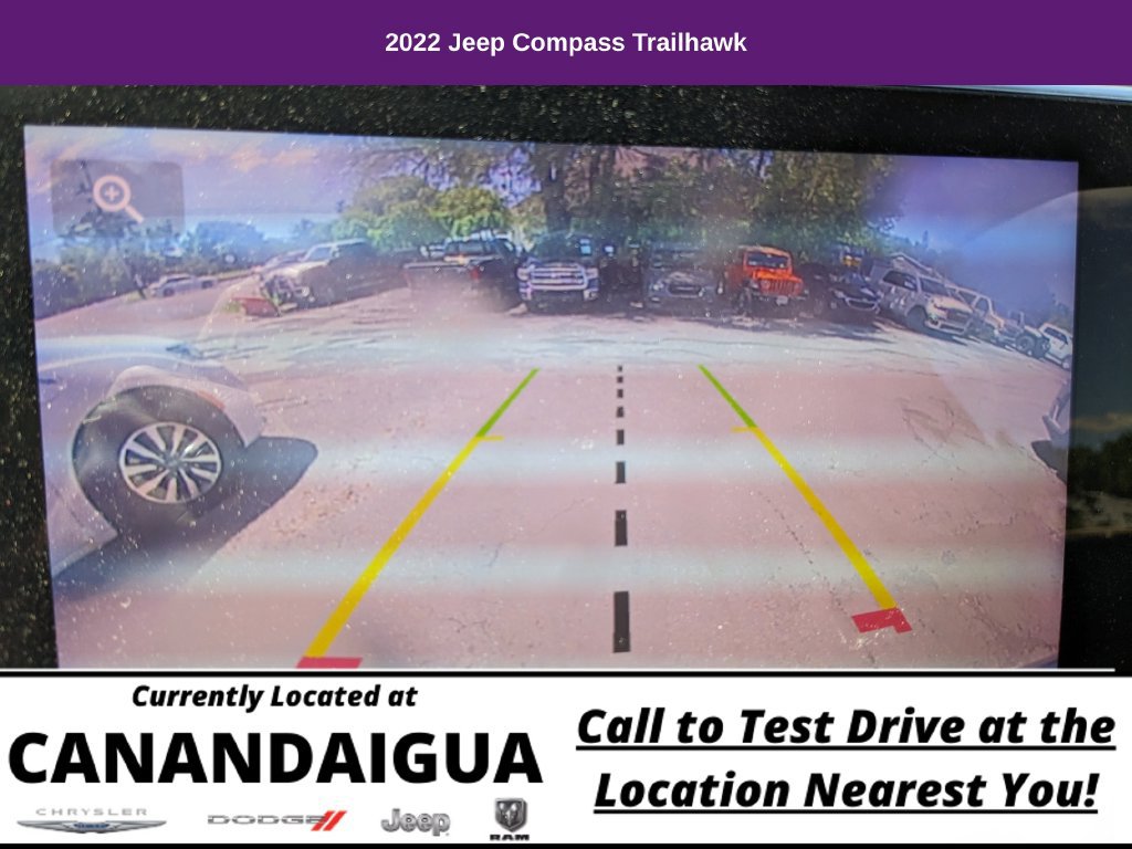 Used 2022 Jeep Compass Trailhawk w/ Trailhawk Convenience Group AWD/4WD image 12