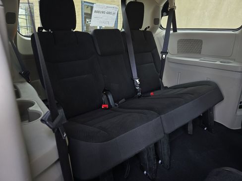 Used 2017 Dodge Grand Caravan SE w/ Power Window Group image 31