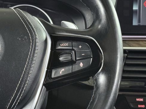 Used 2017 BMW 540i xDrive image 46