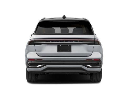 Used 2025 Lincoln Nautilus Reserve image 8