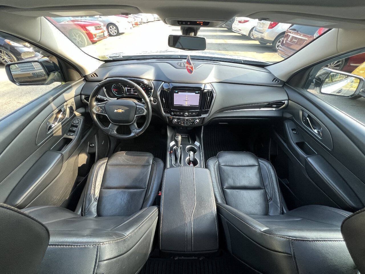 Used 2018 Chevrolet Traverse Premier w/ Redline Edition AWD/4WD image 22