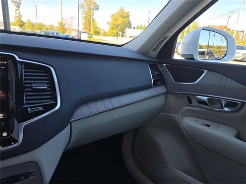 Used 2025 Volvo XC90 T8 Plus w/ Protection Package Premier image 27