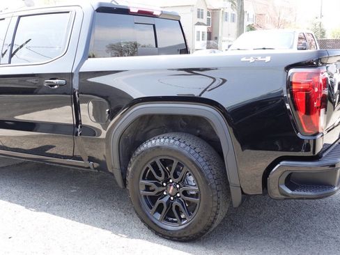 Used 2023 GMC Sierra 1500 Elevation w/ Preferred Package image 8