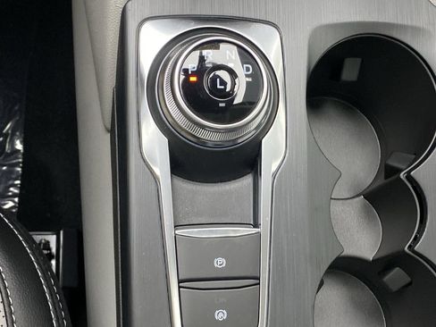 New 2024 Ford Escape SE w/ PHEV Premium Package image 24