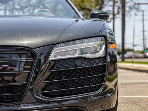 Used 2014 Audi R8 V10 w/ Full Leather Package AWD/4WD image 59