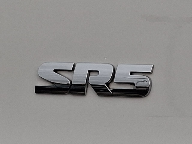 Used 2021 Toyota 4Runner SR5 Premium w/ Moonroof Package AWD/4WD image 29