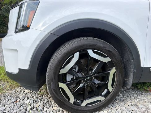 Used 2025 Kia Telluride EX FWD image 4