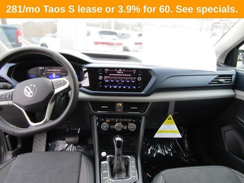 New 2024 Volkswagen Taos SE AWD/4WD image 11