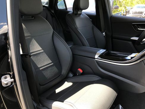 New 2025 Mercedes-Benz GLC 350e 4MATIC image 30