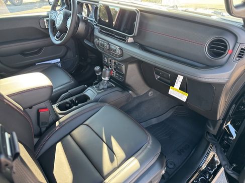 New 2026 Jeep Wrangler Unlimited Rubicon image 26