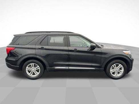 Used 2022 Ford Explorer XLT RWD image 4