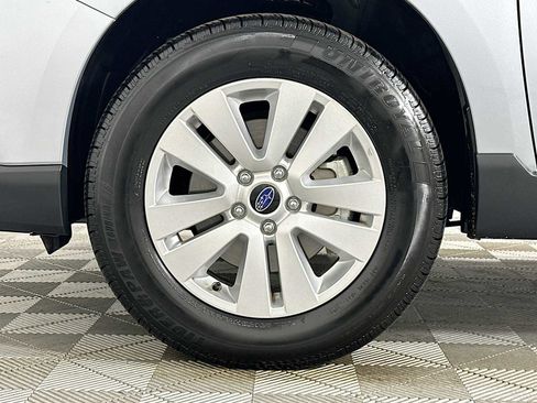Used 2019 Subaru Outback 2.5i Premium image 29