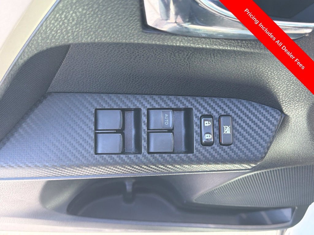 Used 2015 Toyota RAV4 XLE FWD image 7