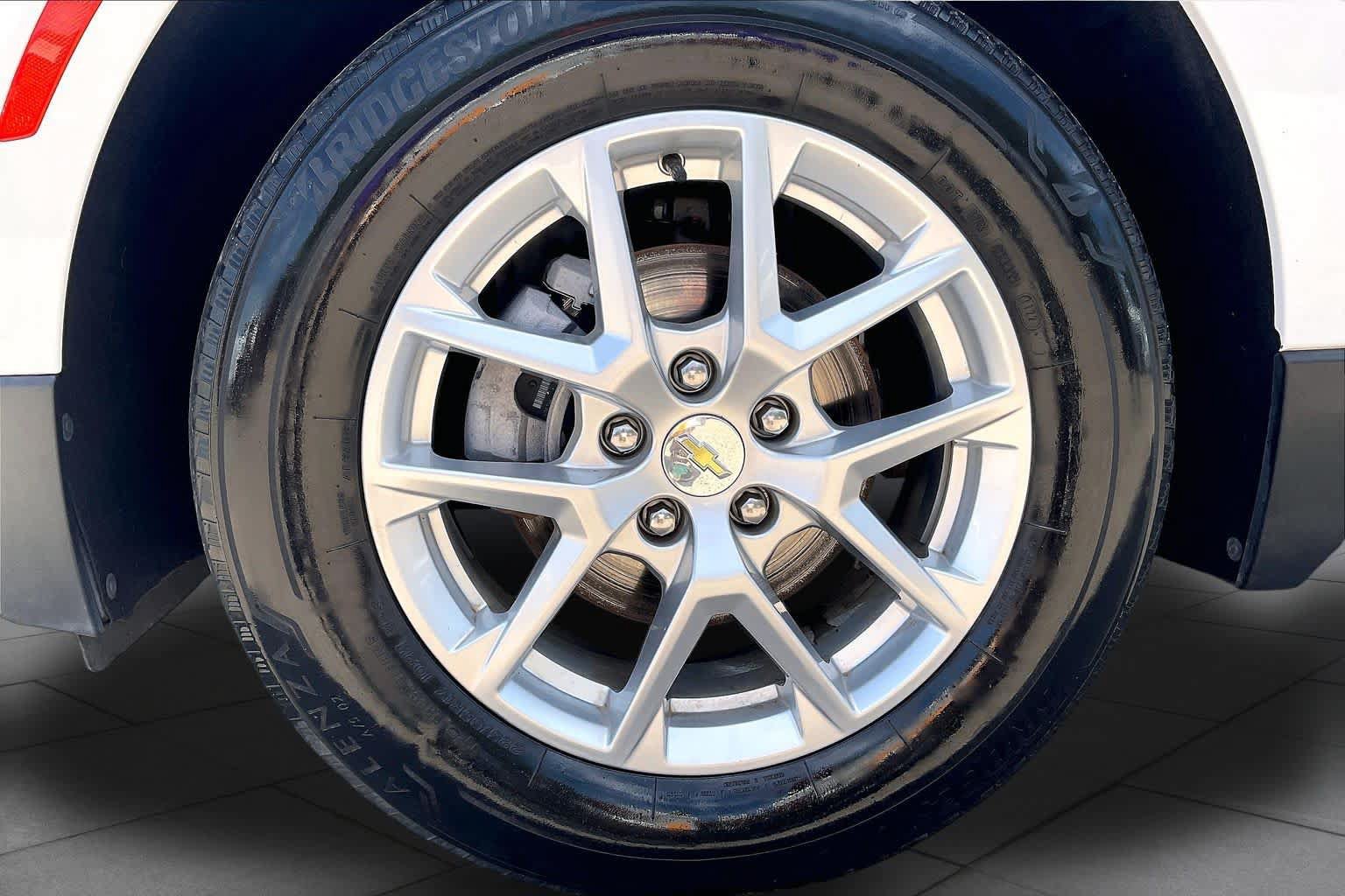 Used 2022 Chevrolet Equinox LT AWD/4WD image 11