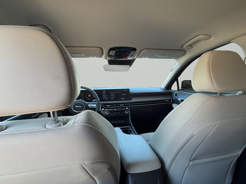 Used 2025 Hyundai Sonata SEL FWD image 46