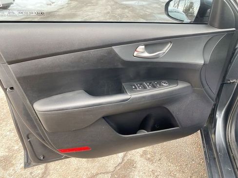 Used 2021 Kia Forte LXS image 19