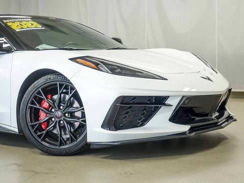 Used 2023 Chevrolet Corvette Stingray Preferred Cpe w/ Battery Protection Package RWD image 3