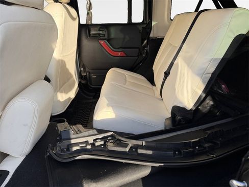 Used 2015 Jeep Wrangler Unlimited Sport w/ Quick Order Package 24S image 13