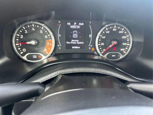 Used 2021 Jeep Renegade Sport image 17