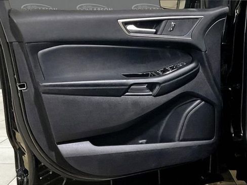 Used 2018 Ford Edge SEL w/ Equipment Group 201A image 11