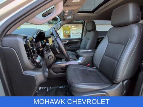 Certified 2022 Chevrolet Silverado 1500 LTZ w/ LTZ Premium Package AWD/4WD image 20