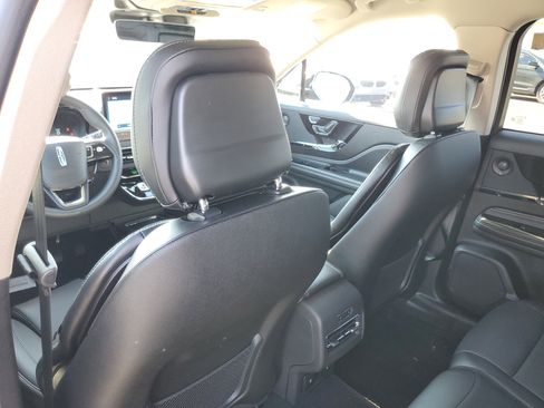 New 2026 Lincoln Corsair Reserve image 27