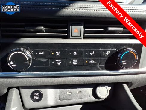 Used 2024 Nissan Rogue S image 17