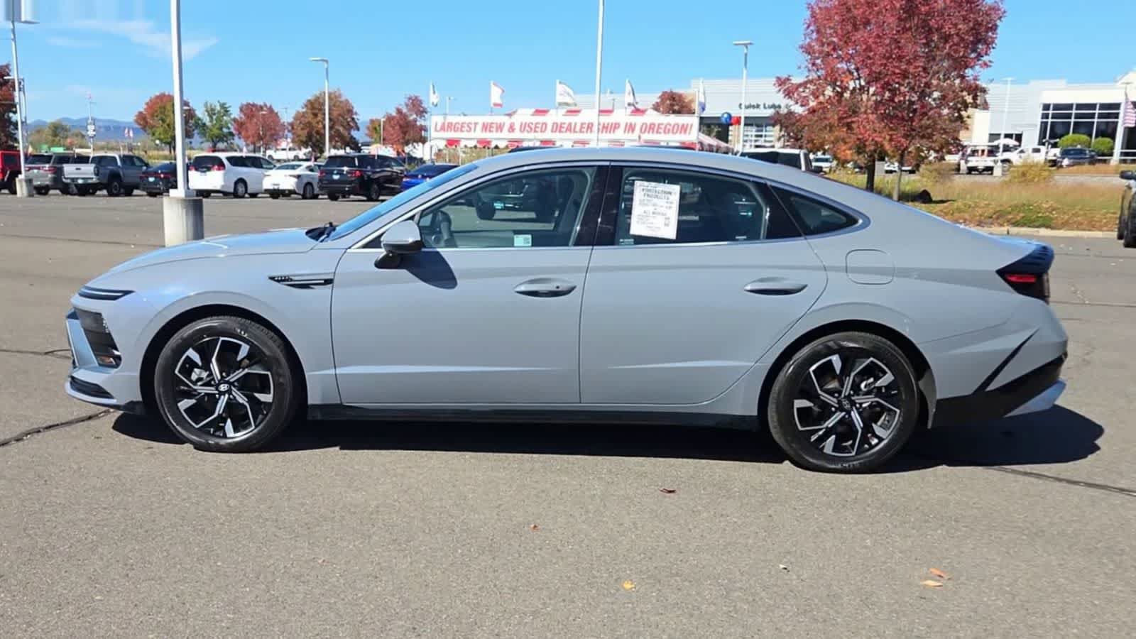 Used 2025 Hyundai Sonata SEL FWD image 5