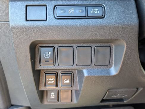 Used 2025 Nissan Frontier S AWD/4WD image 18