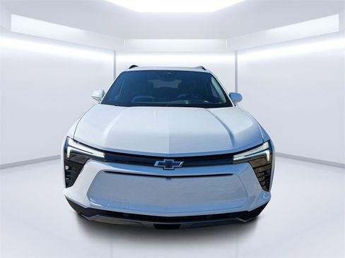 New 2026 Chevrolet Blazer EV LT image 8