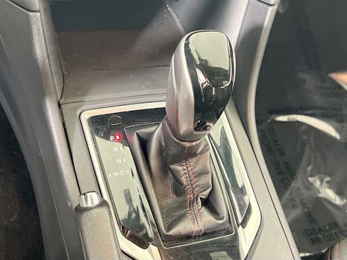 Used 2019 Subaru Impreza 2.0i Sport image 16