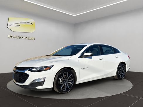 Used 2024 Chevrolet Malibu RS image 3