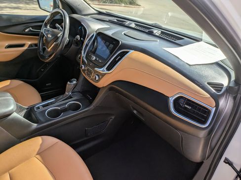 Used 2018 Chevrolet Equinox Premier image 30