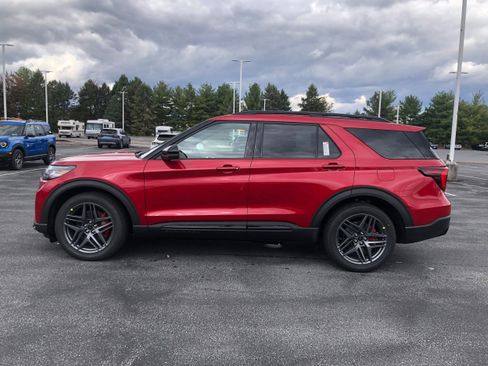 New 2026 Ford Explorer ST image 2