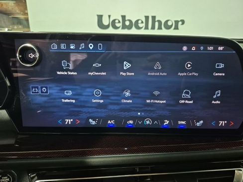 Used 2026 Chevrolet Traverse Z71 w/ Driver Confidence Package AWD/4WD image 13